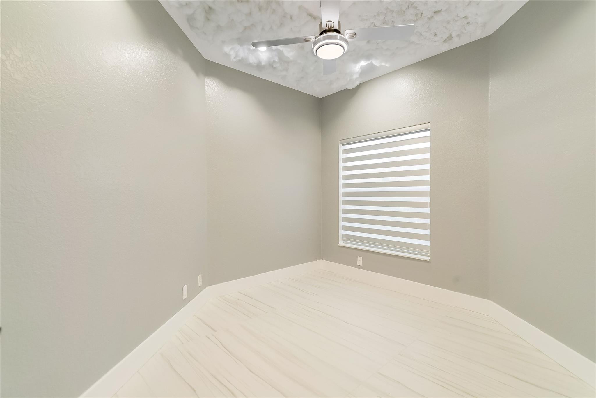 WILLOW LAKE REPLAT - Residential Lease