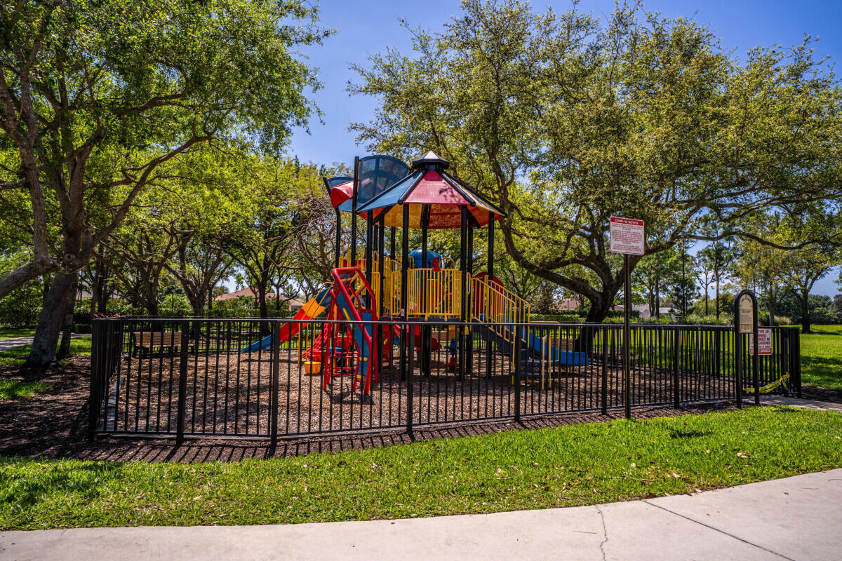 RIVERSTONE - Residential