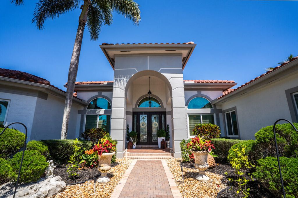 Photo of 14831 SW 38th Street, Davie, FL 33331 (MLS # B26008559)