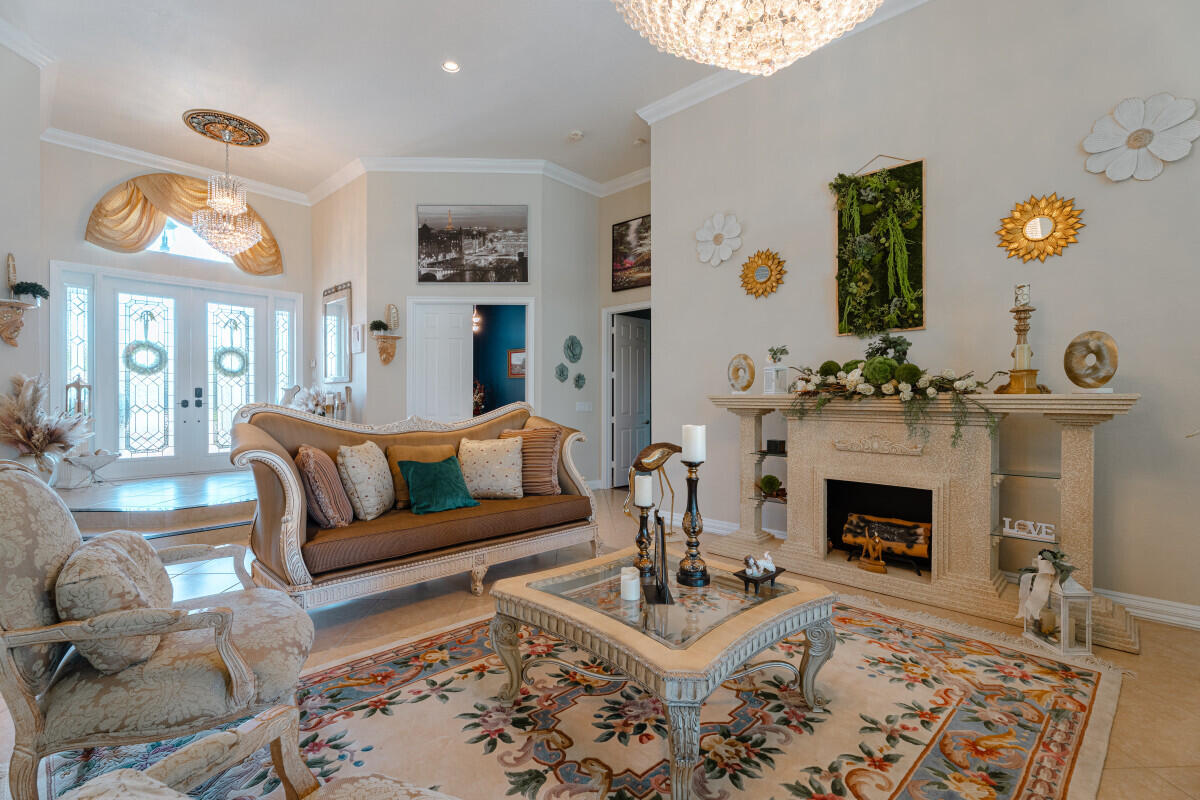 RIVERSTONE - Residential