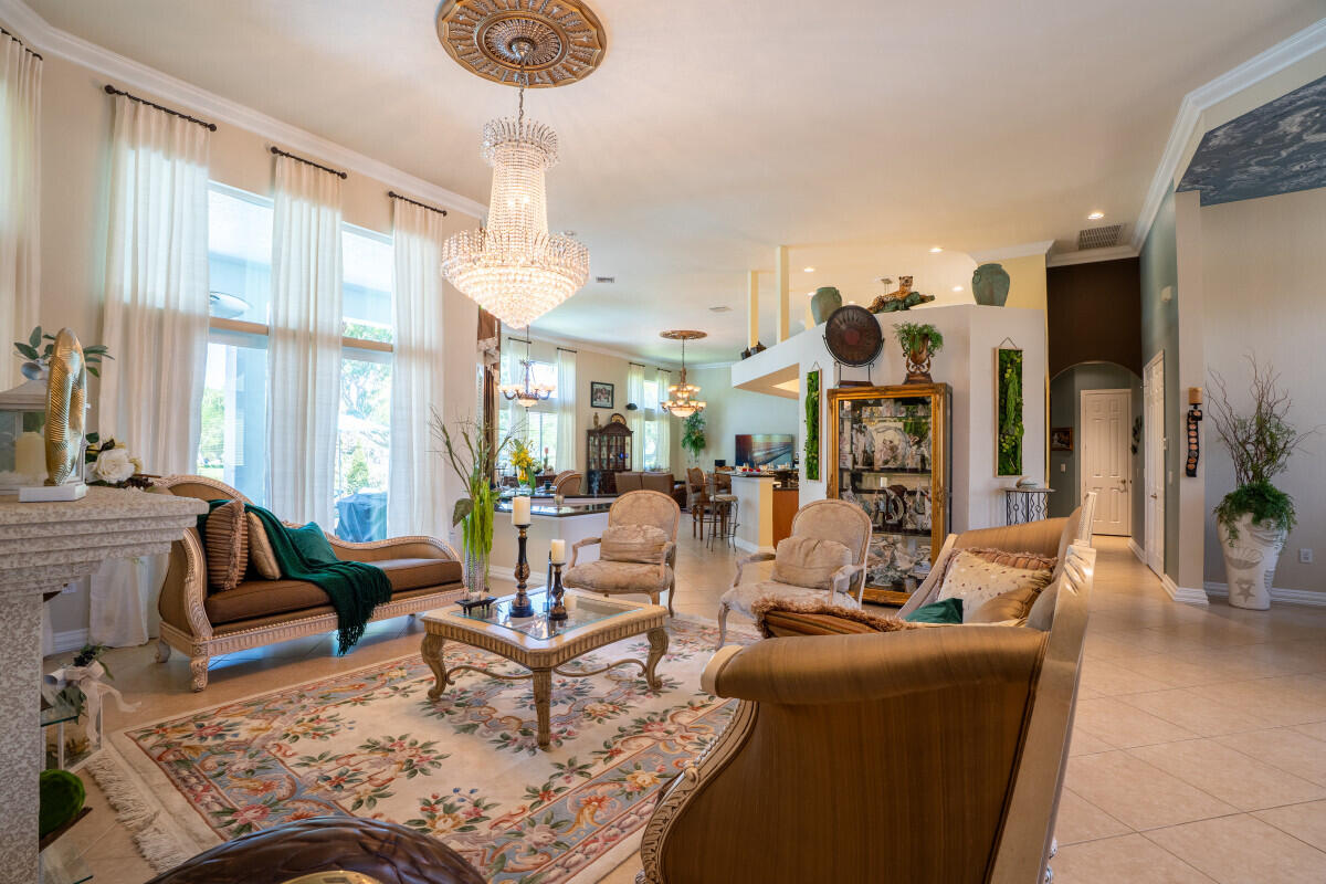 RIVERSTONE - Residential