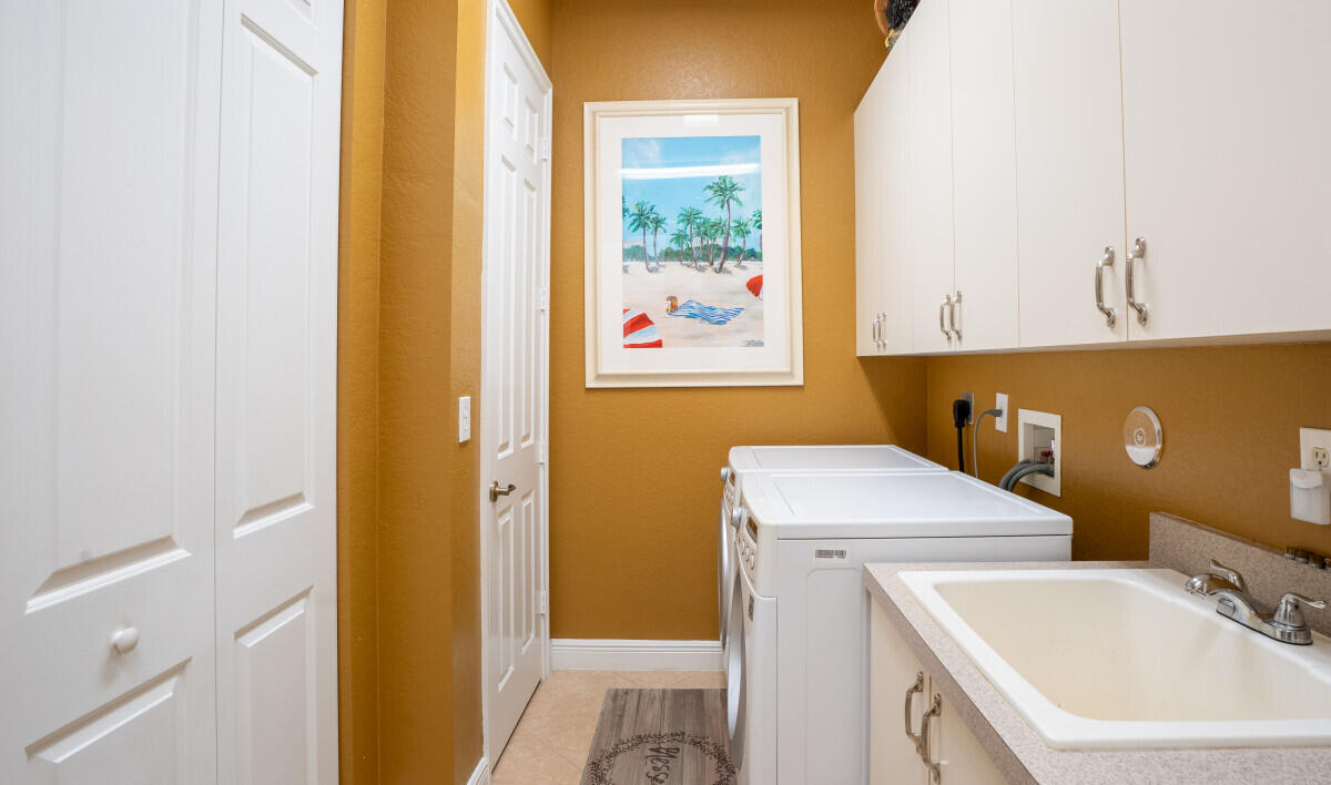 RIVERSTONE - Residential