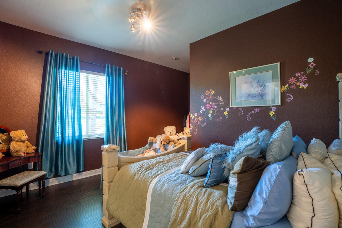 RIVERSTONE - Residential