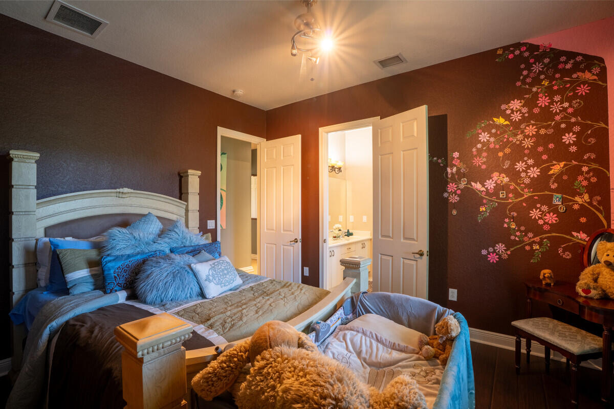 RIVERSTONE - Residential