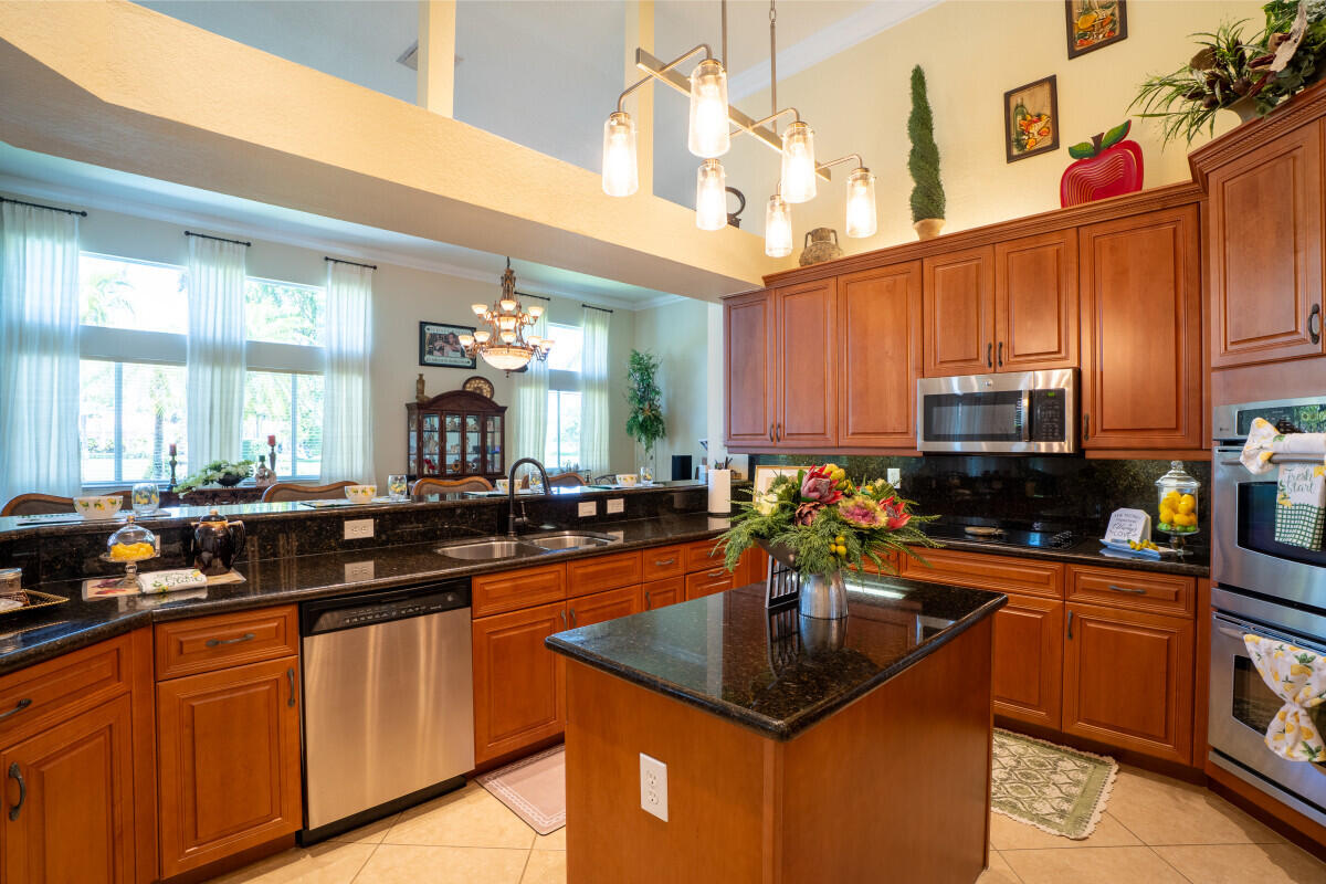 RIVERSTONE - Residential