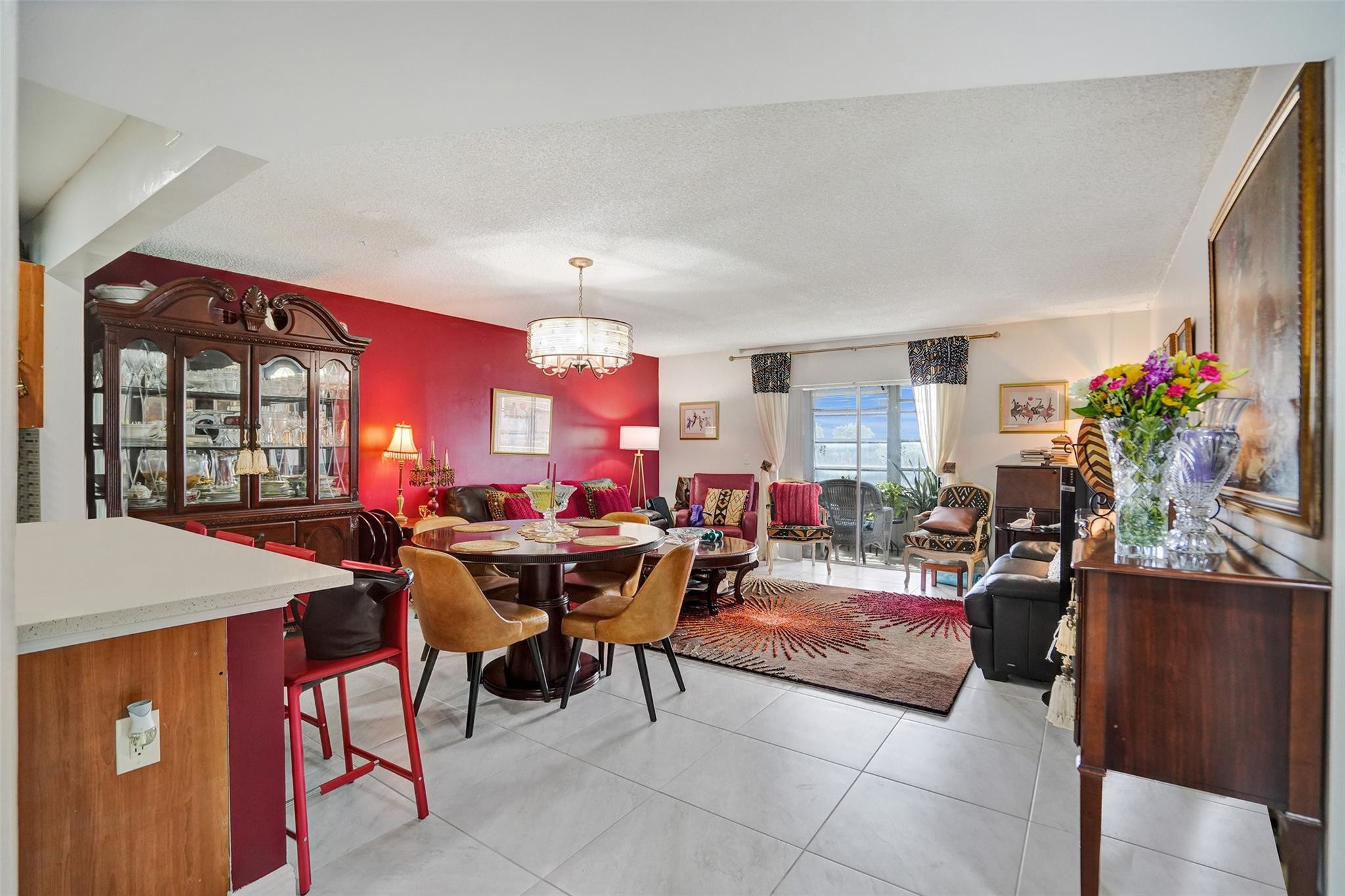 Castle Gardens Apartments - Residential