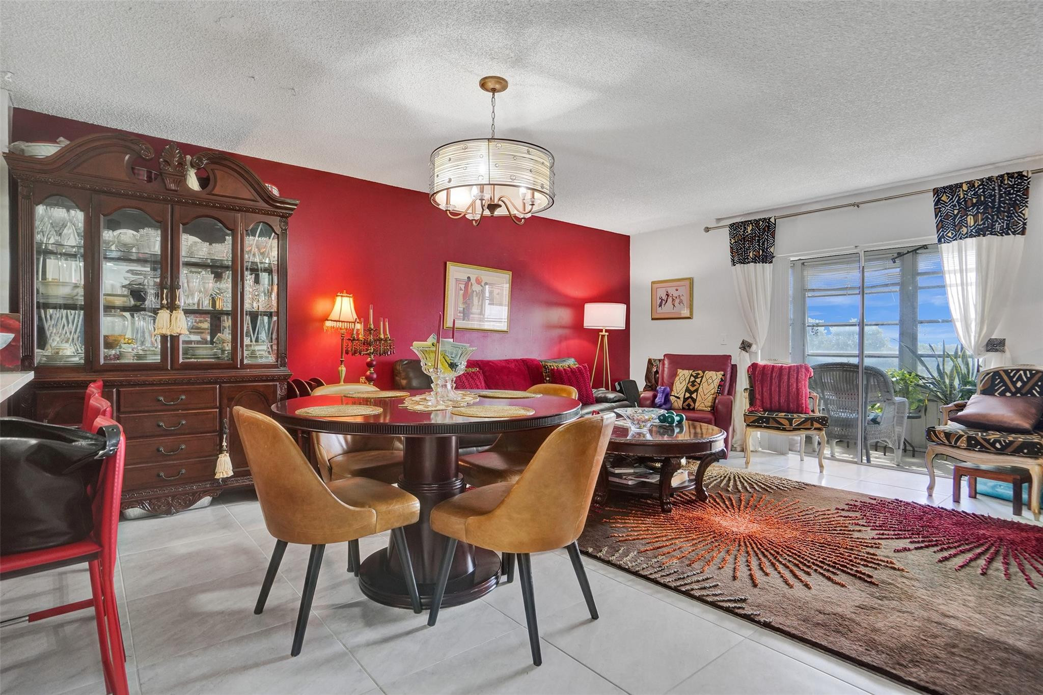Castle Gardens Apartments - Residential