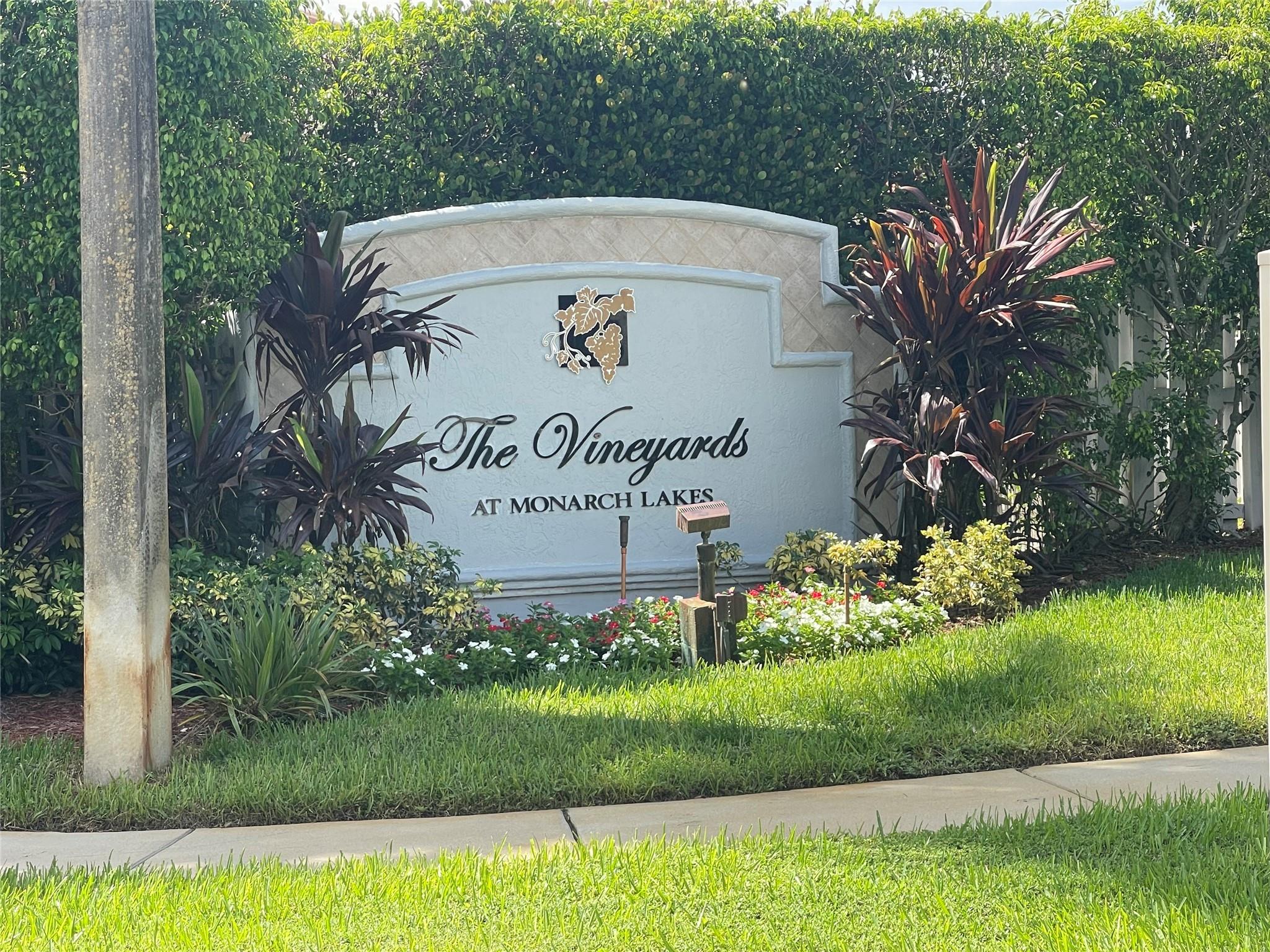 WELCOME! TO YOUR NEW 4BEDROOMS/2 BATHROOMS HOME IN SOUGHT AFTER MONARCH LAKES NEIGHBORHOOD. WOODEN LAMINATE FLOORING IN BEDROOMS / TILED IN LIVING AREAS AND BATHROOMS / LARGE BACK YARD FOR ENTERTAINING / RELAXING, ROOM FOR POOL.