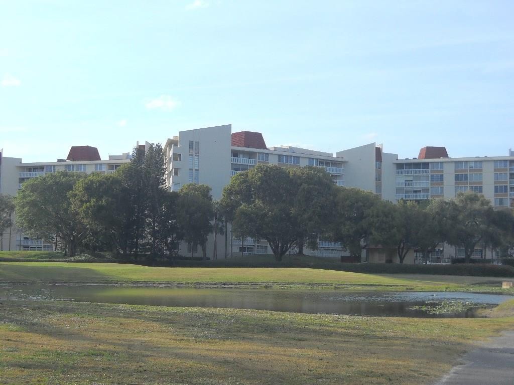 ENVIRON I CONDO - Residential