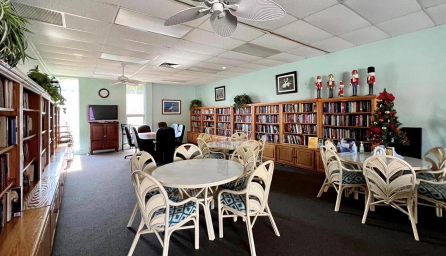 Colonnades Condo 4 - Residential Lease