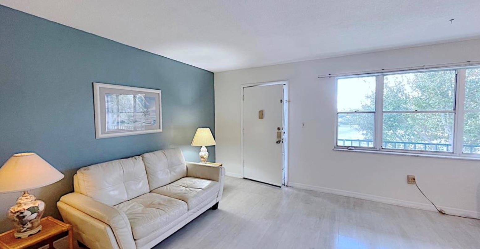 Colonnades Condo 4 - Residential Lease