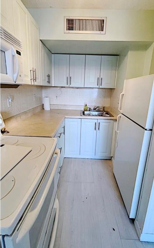 Colonnades Condo 4 - Residential Lease