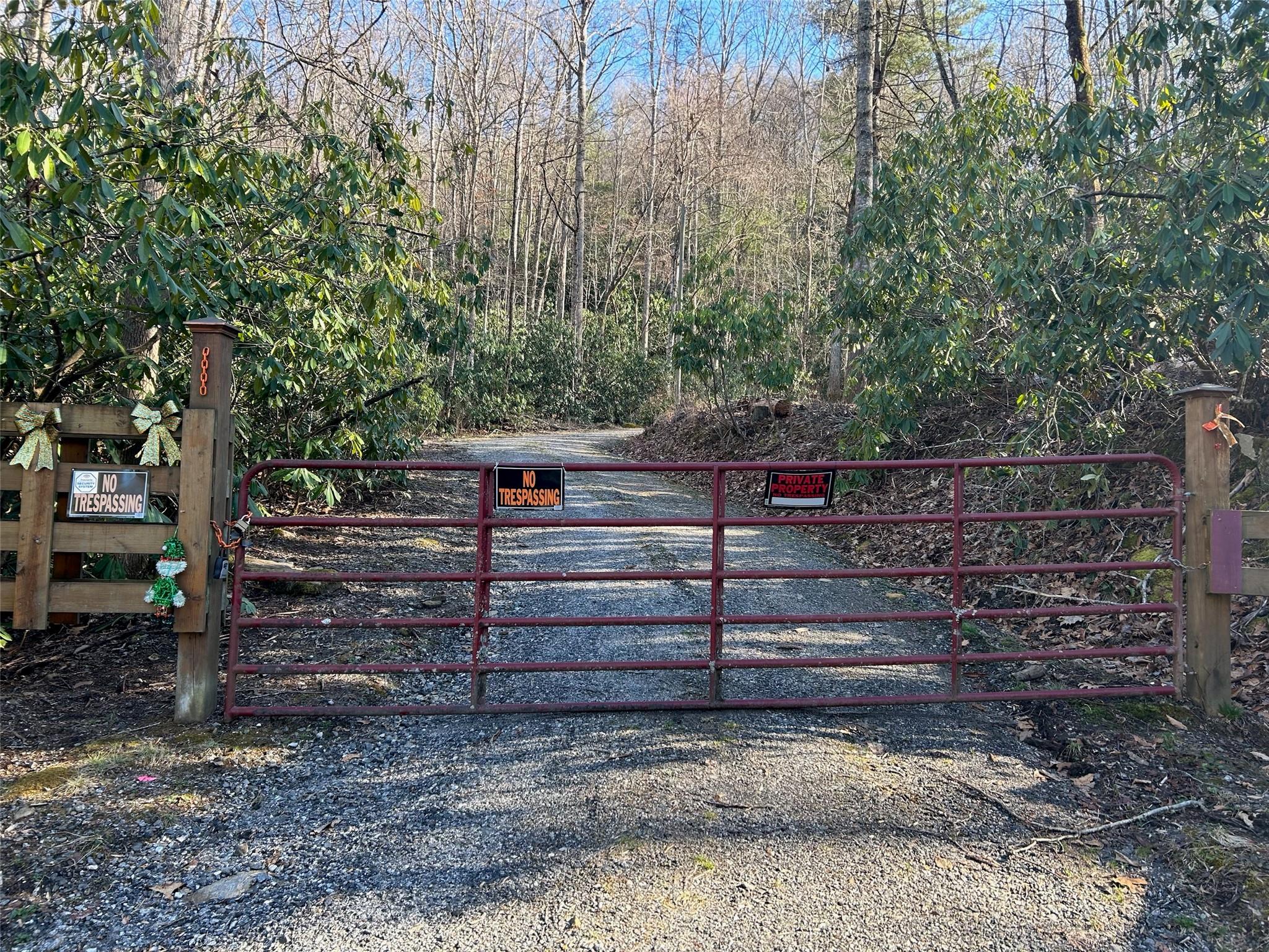 191 MEANDERING WAY