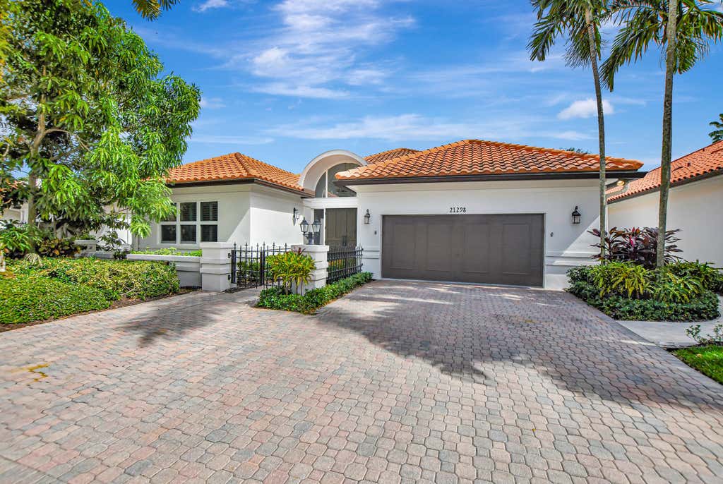 Photo of 21298 Harrow Court, Boca Raton, FL 33433 (MLS # R10930484)