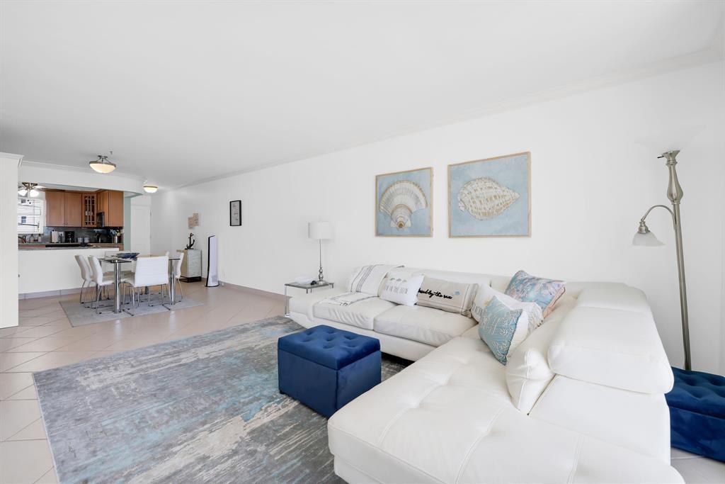 Hillsboro Le Baron Condo - Residential Lease