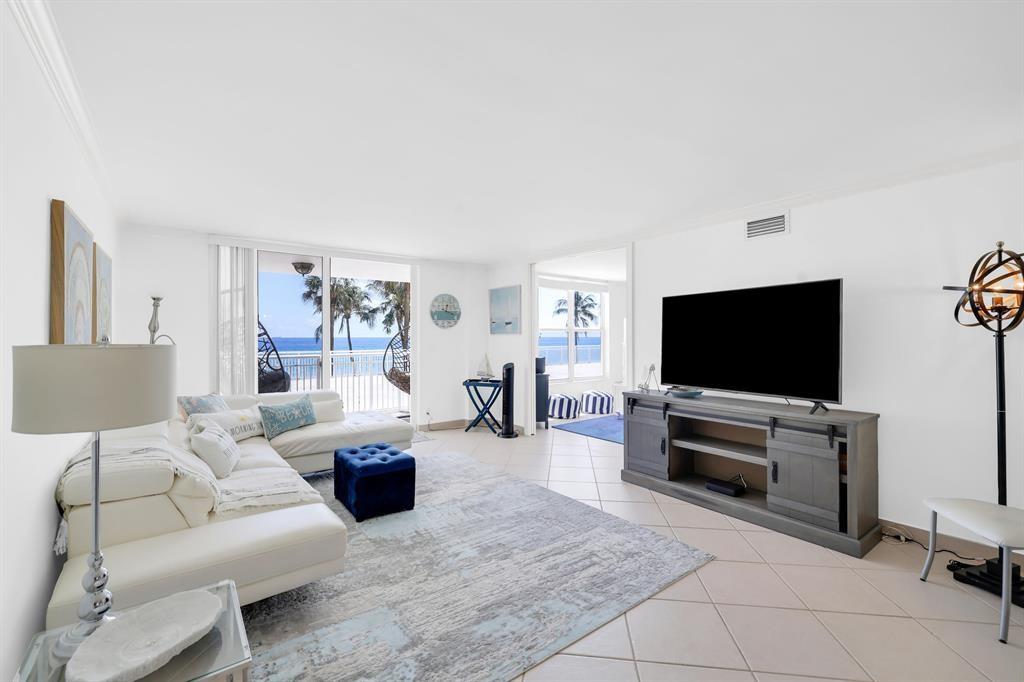 Hillsboro Le Baron Condo - Residential Lease