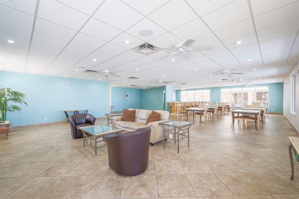 Hillsboro Le Baron Condo - Residential Lease