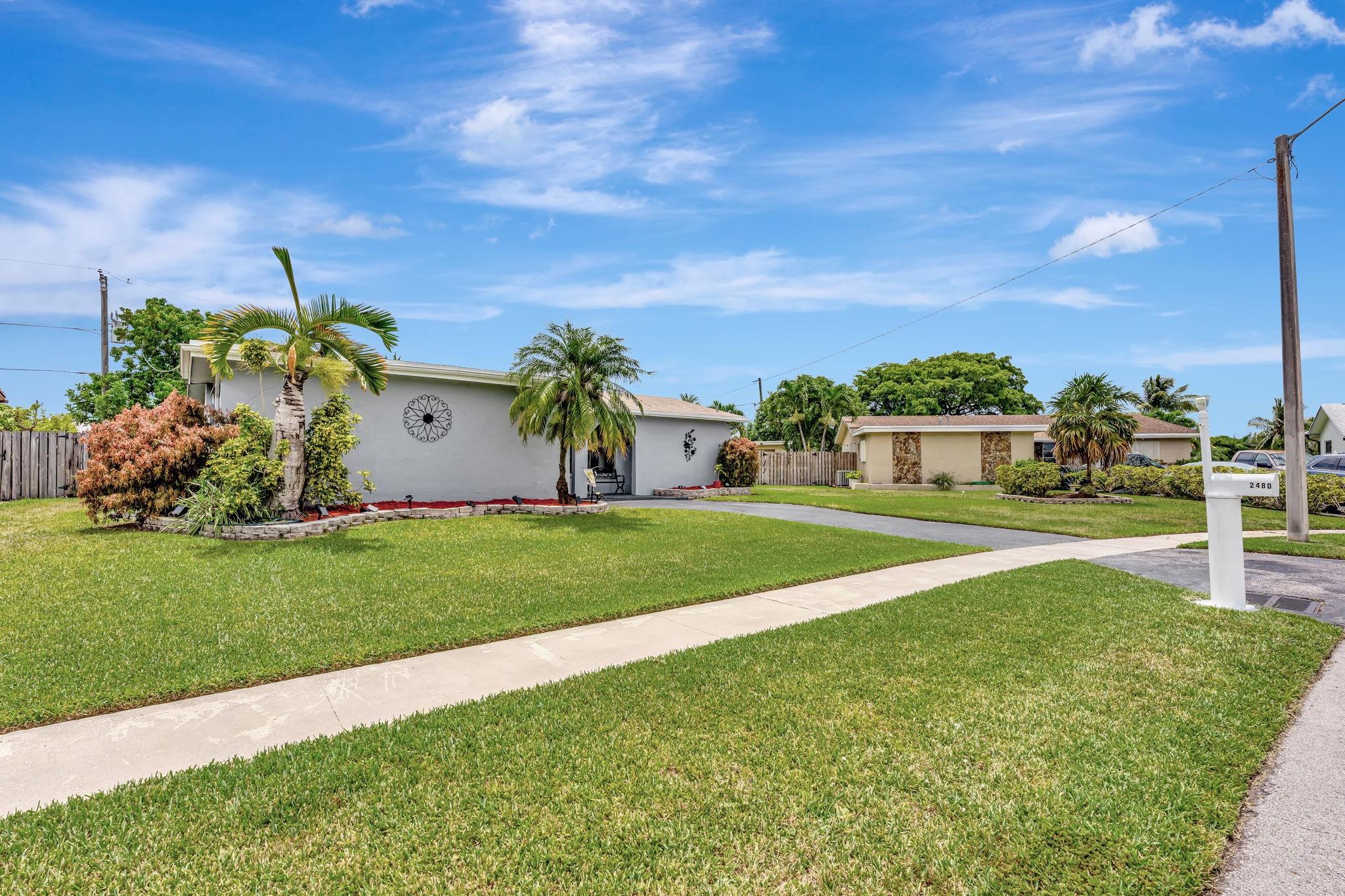 2480 NW 94th Ter