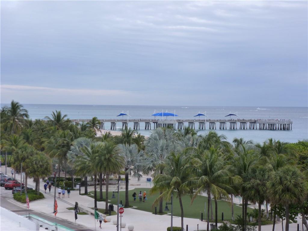 POMPANO BEACH CLUB - Residential