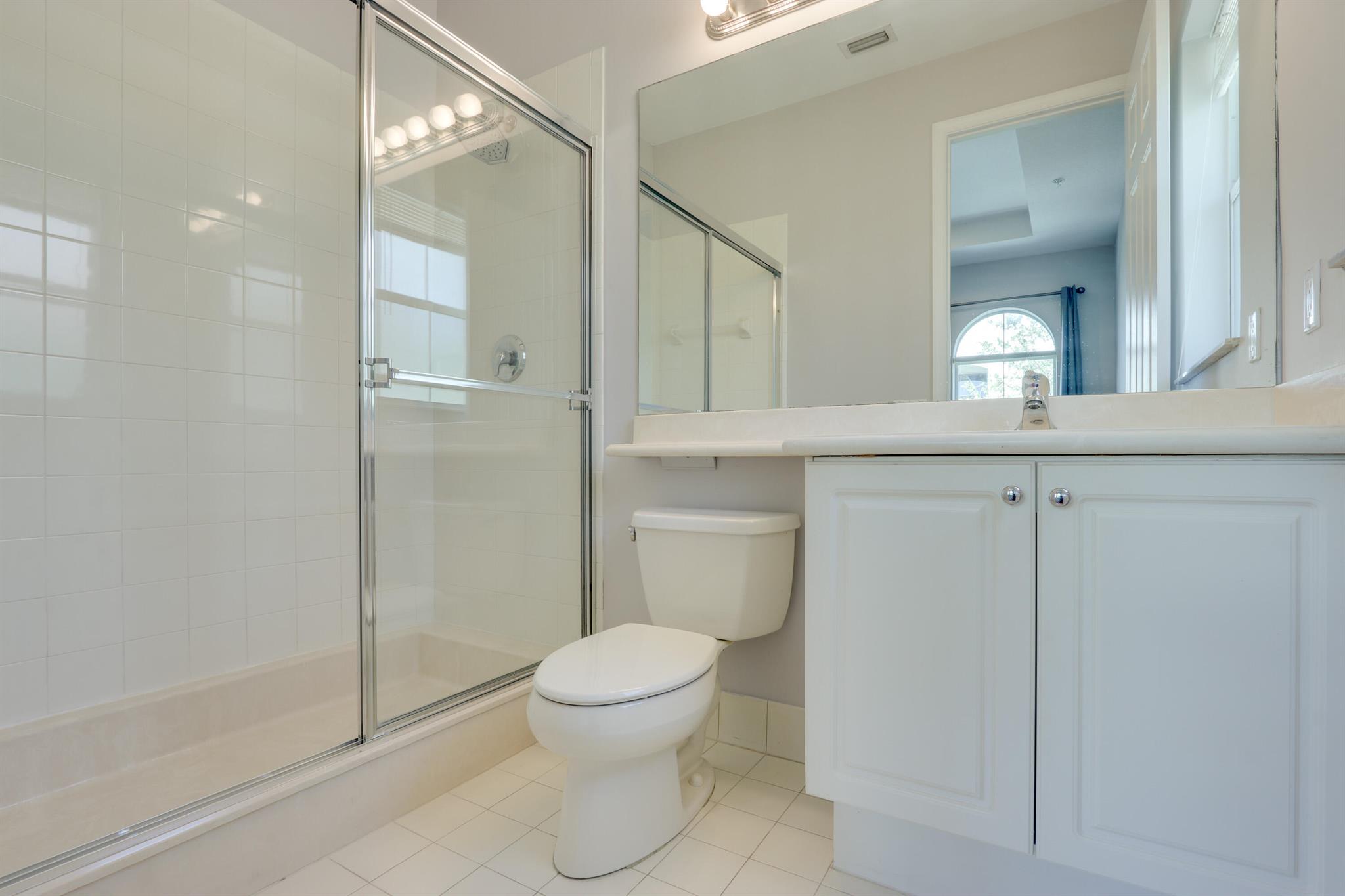 RENAISSANCE COMMONS PUD - Residential Lease