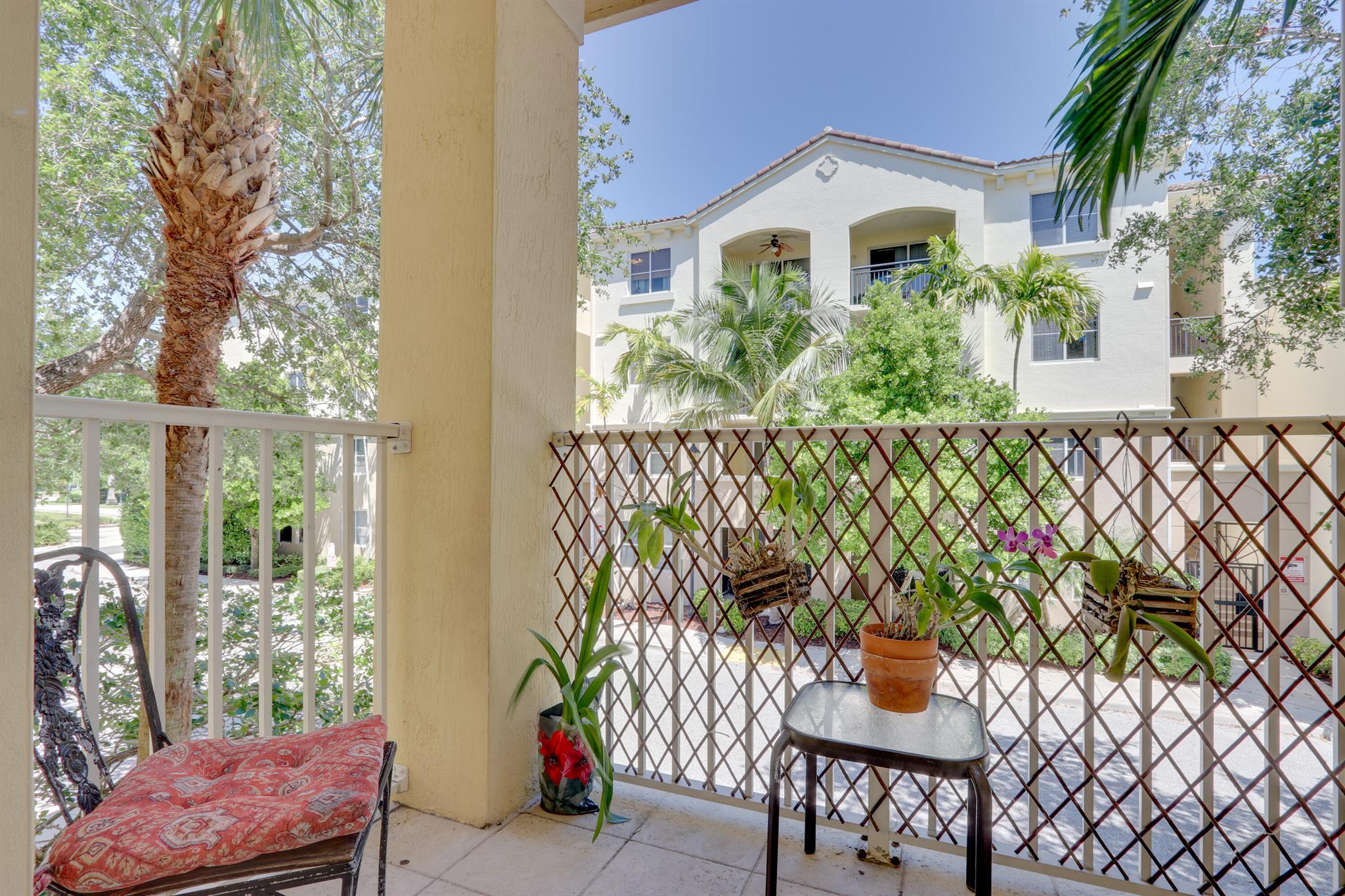 RENAISSANCE COMMONS PUD - Residential Lease