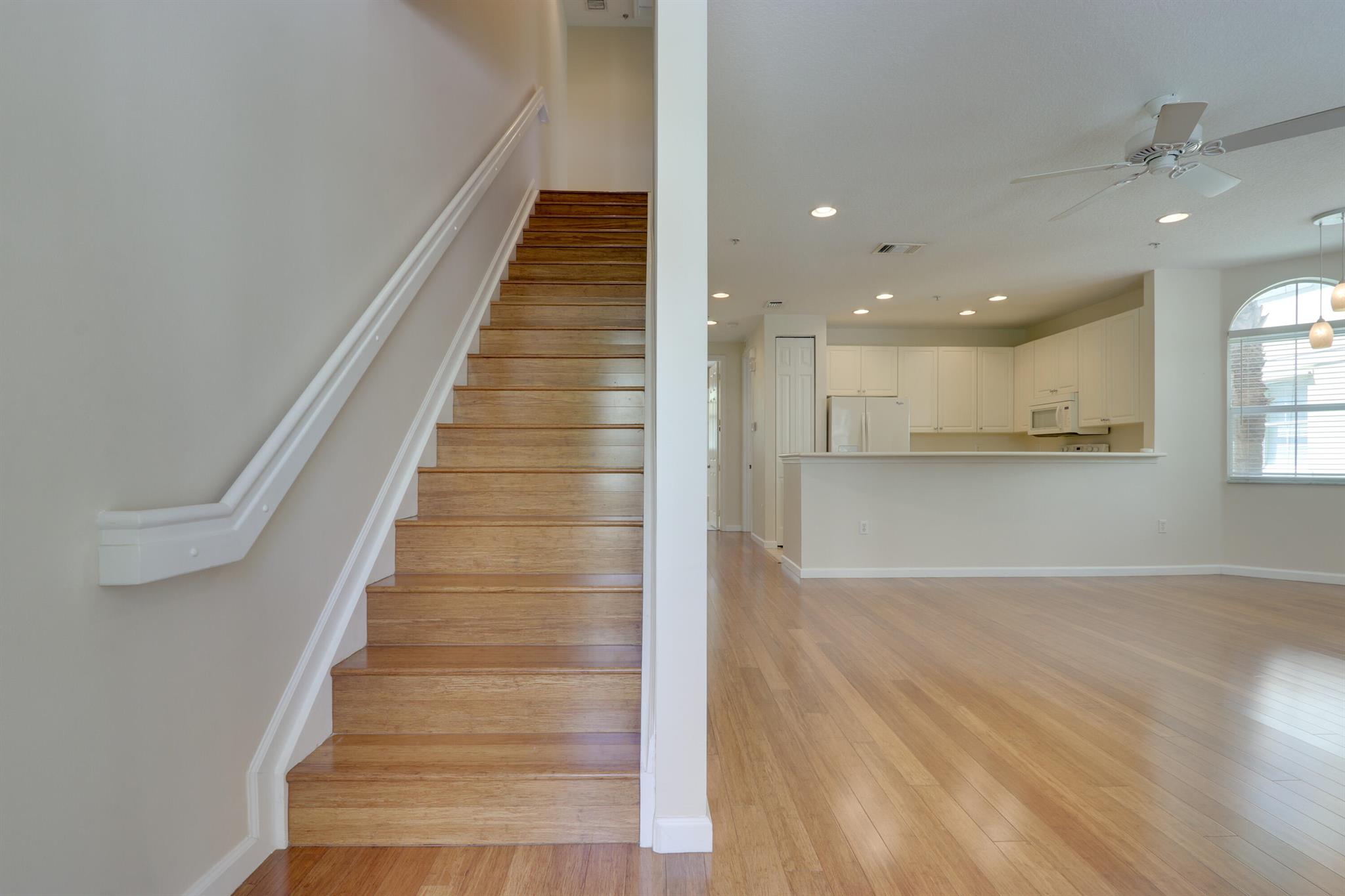 RENAISSANCE COMMONS PUD - Residential Lease