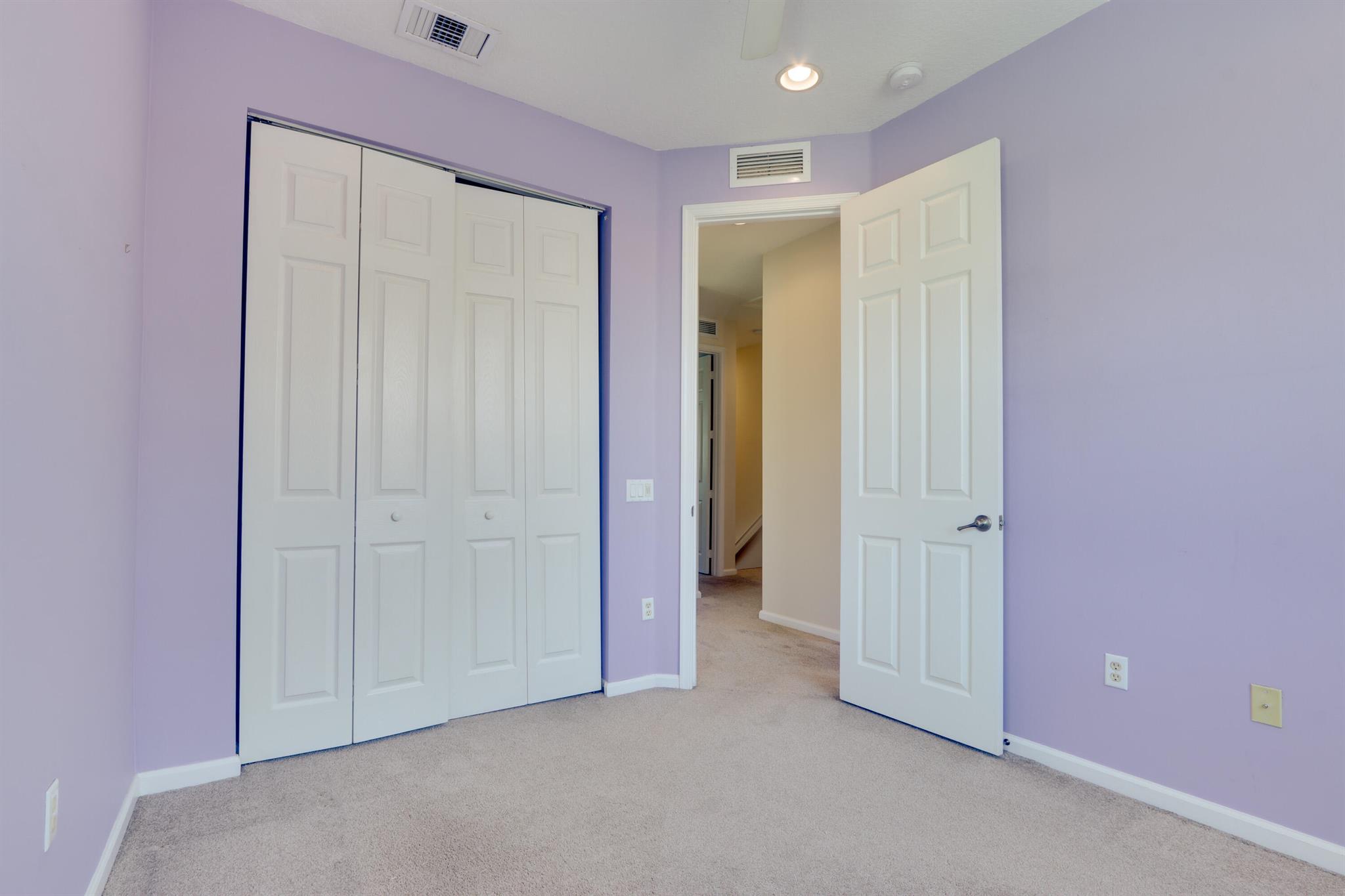 RENAISSANCE COMMONS PUD - Residential Lease