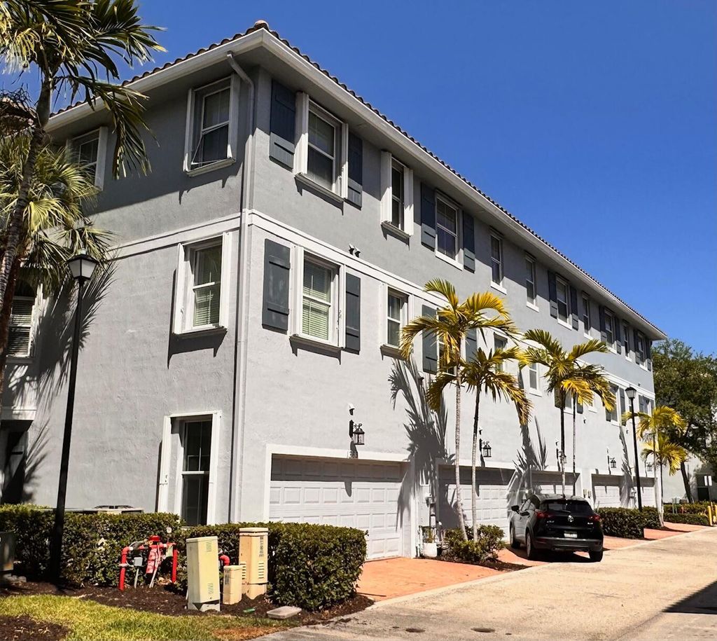 Photo of 1363 Piazza Delle Pallottole, Boynton Beach, FL 33426 (MLS # R11070462)