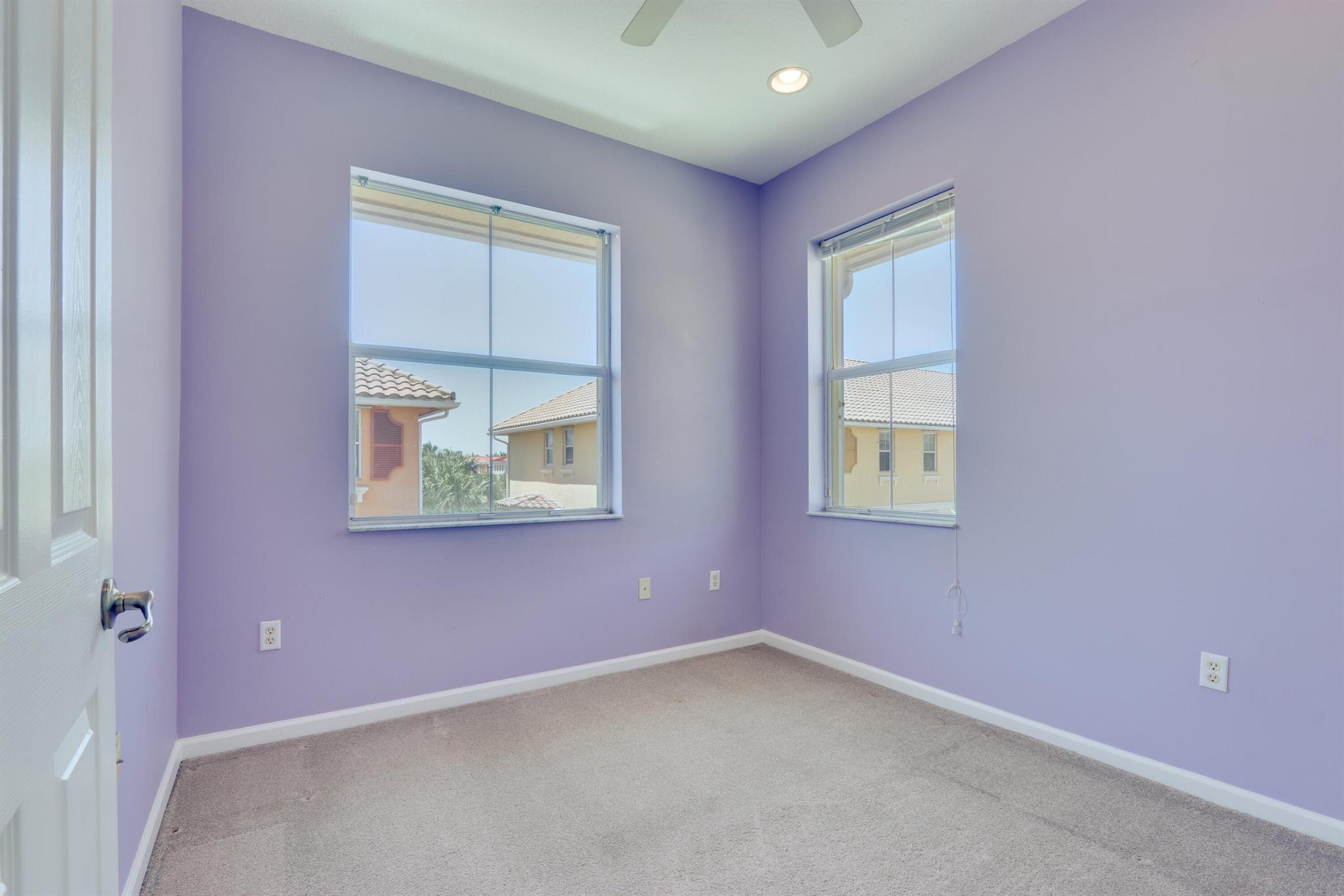 RENAISSANCE COMMONS PUD - Residential Lease