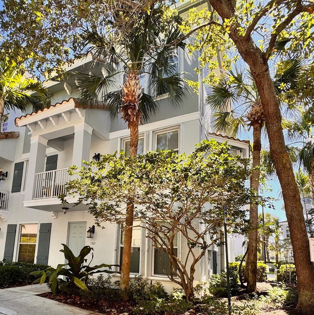 Photo of 1363 Piazza Delle Pallottole, Boynton Beach, FL 33426 (MLS # R11070462)