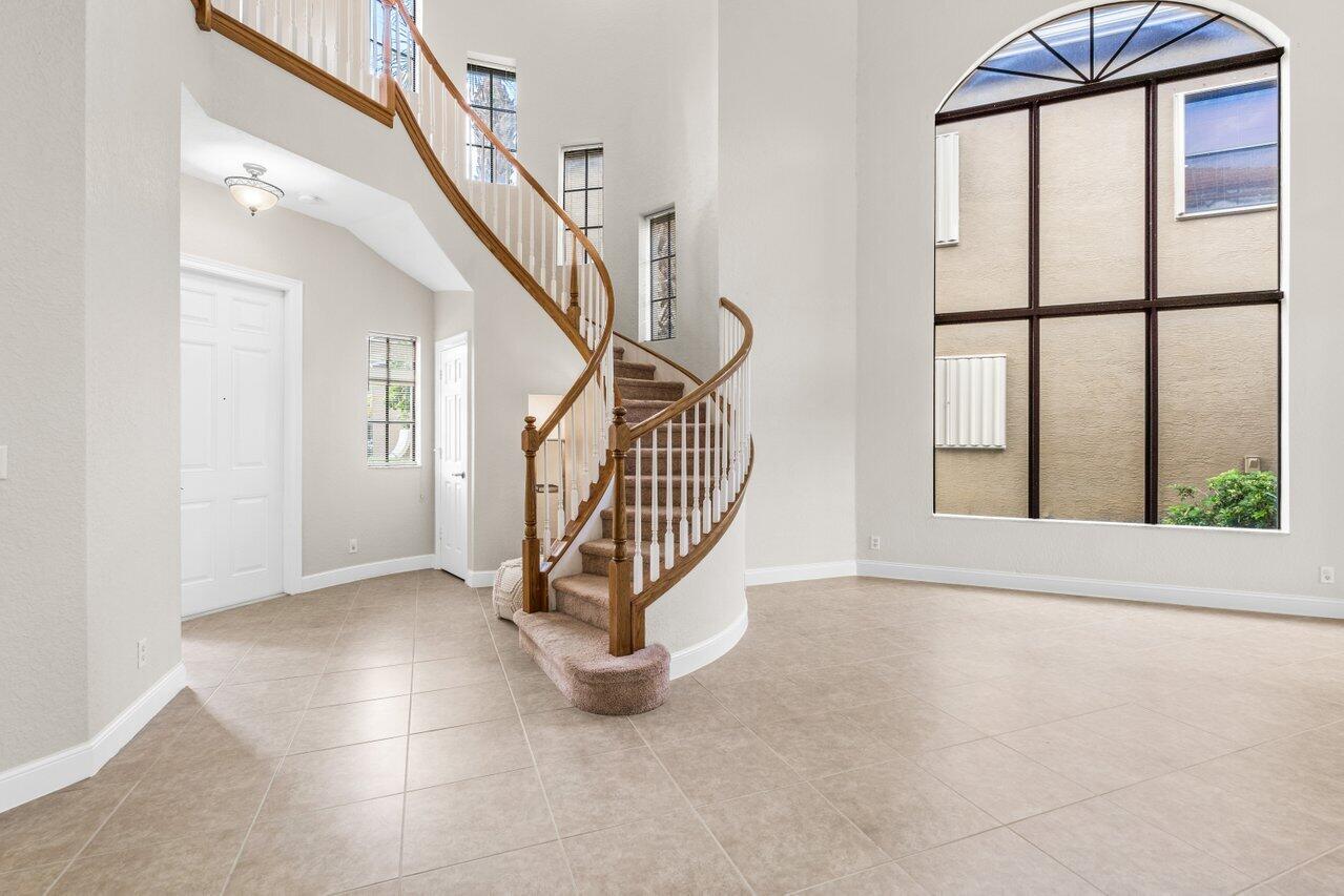 10293 Medicis Place, Wellington, FL, 33449/$995,000 3 10293 Medicis Place