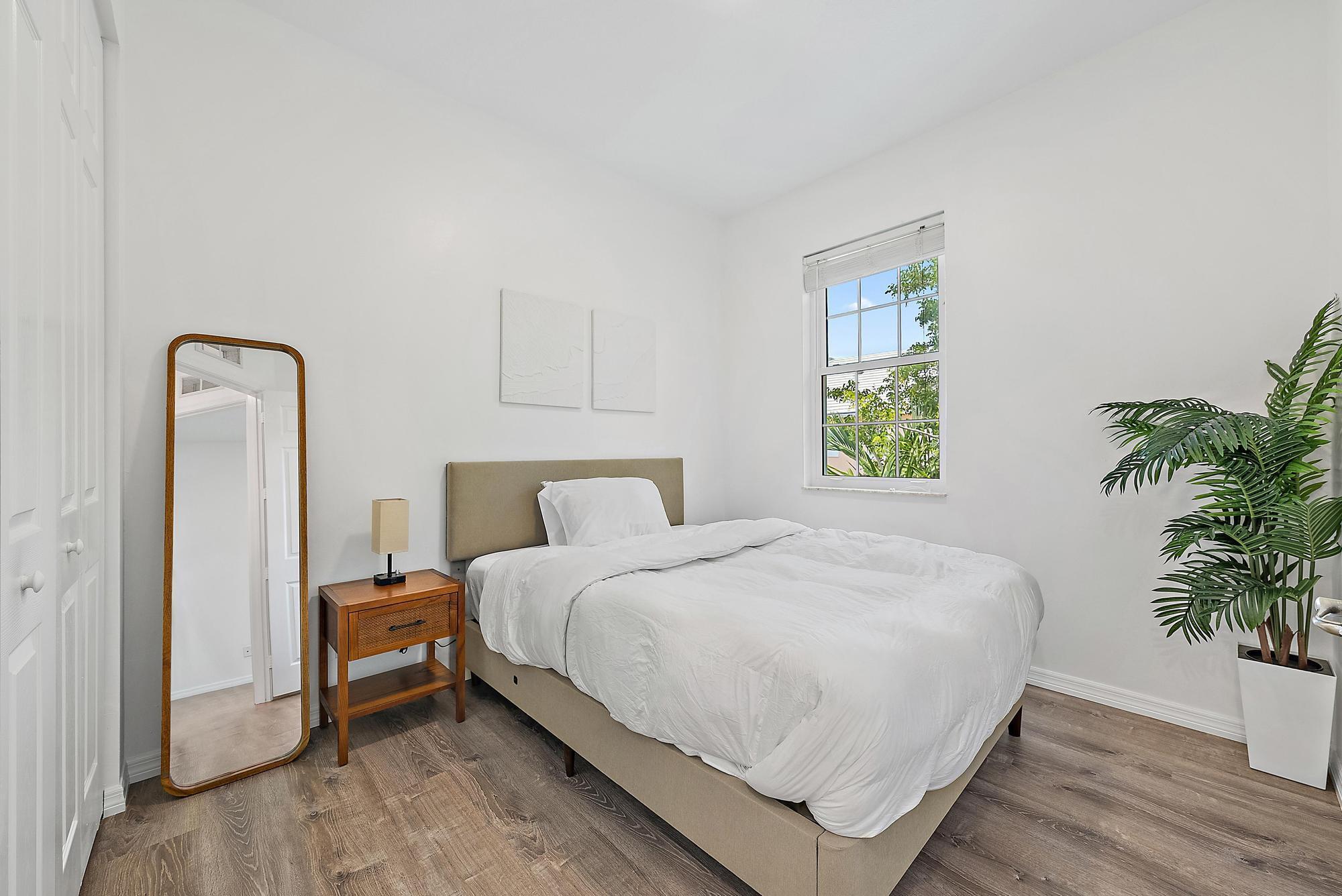 ABACOA TOWN CENTER 3 - Residential Lease