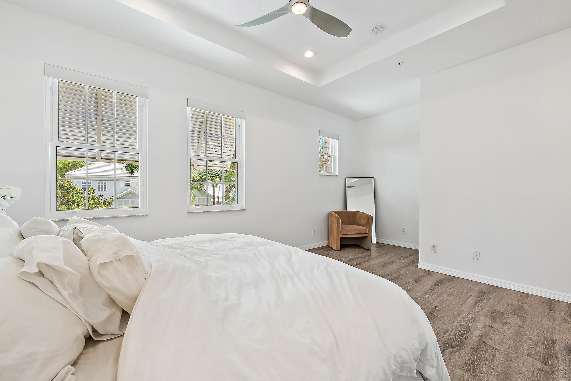 ABACOA TOWN CENTER 3 - Residential Lease
