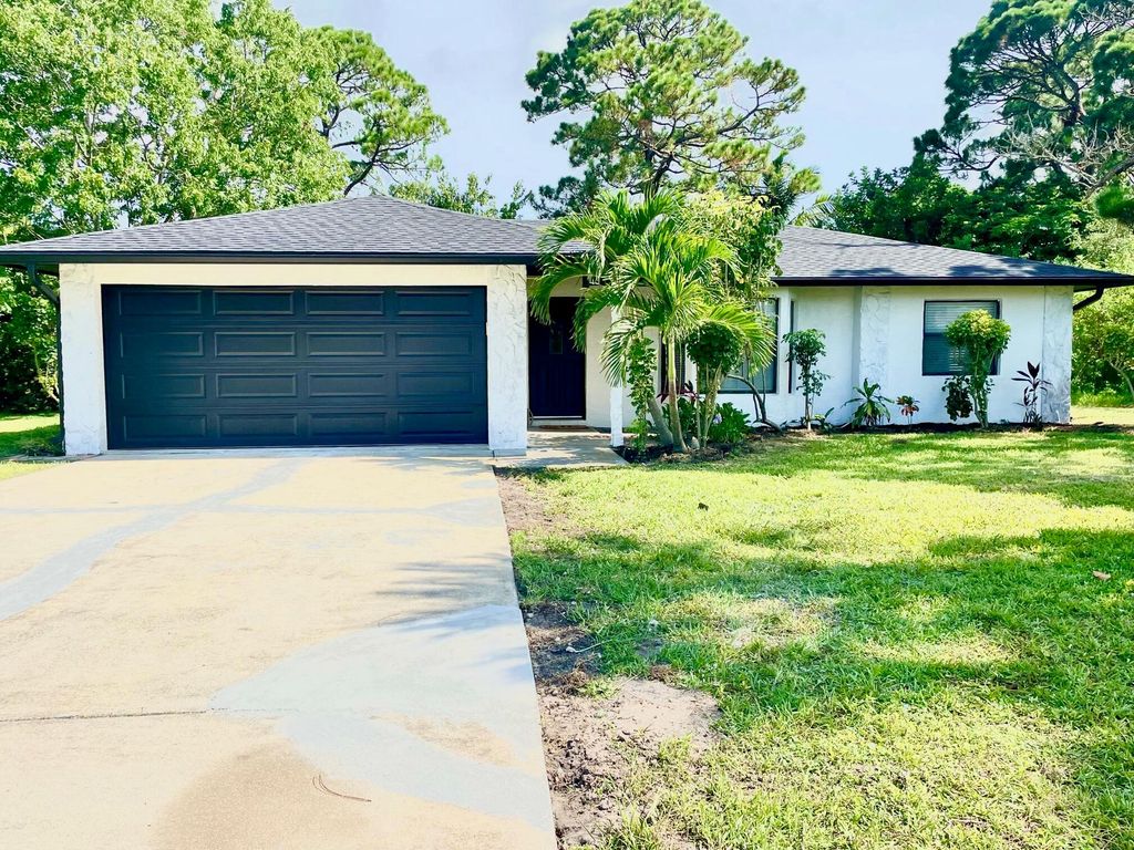 Photo of 6801 Pensacola Road, Fort Pierce, FL 34951 (MLS # R10906351)