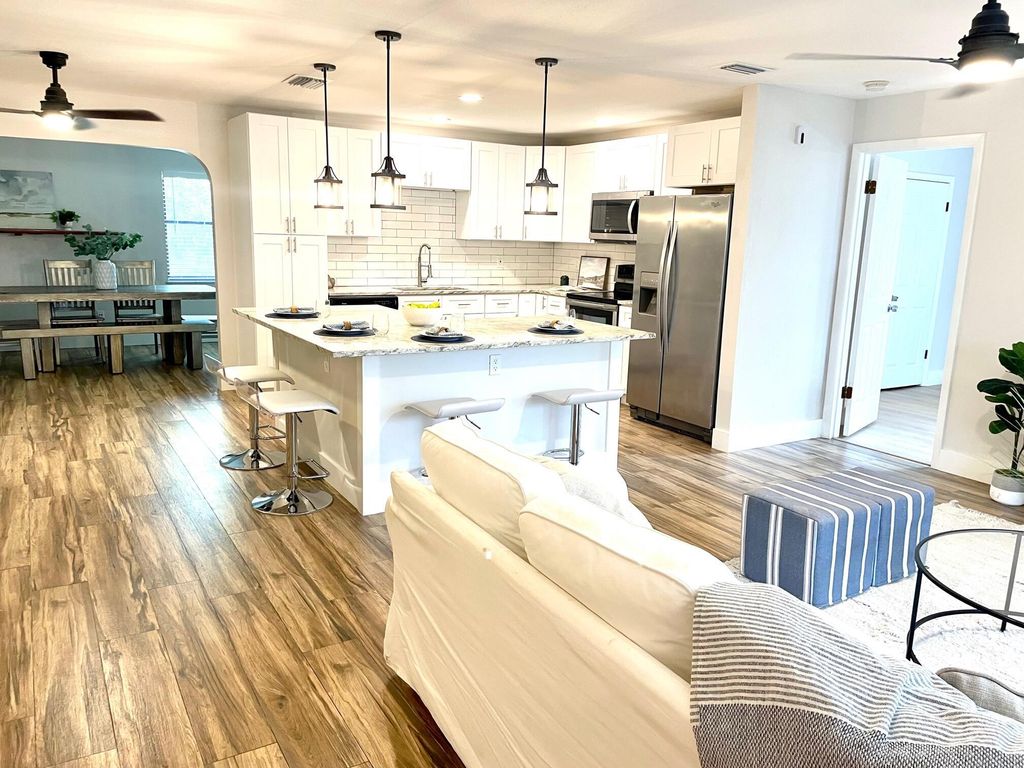 Photo of 6801 Pensacola Road, Fort Pierce, FL 34951 (MLS # R10906351)