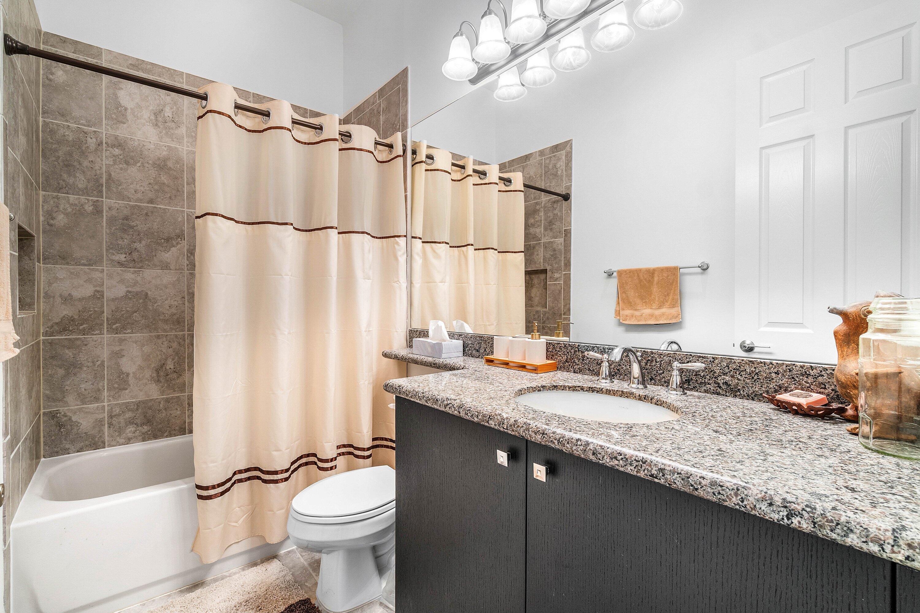 Valencia Bay - Residential