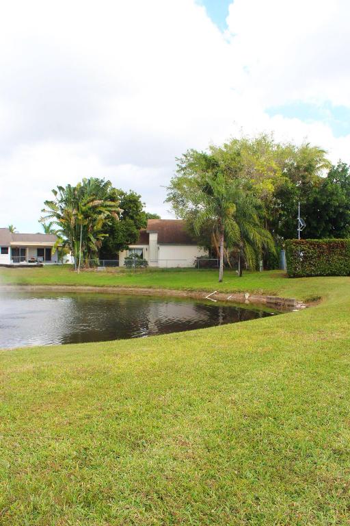 6325 Indian Wells Boulevard