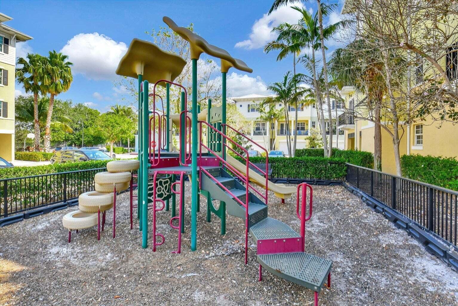 LATITUDE DELRAY BEACH CON - Residential Lease