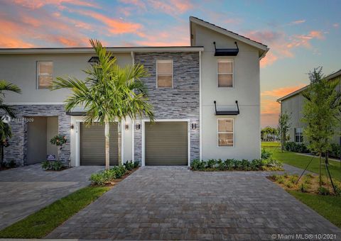 8530 Via Mar Rosso Lake Worth FL 33467