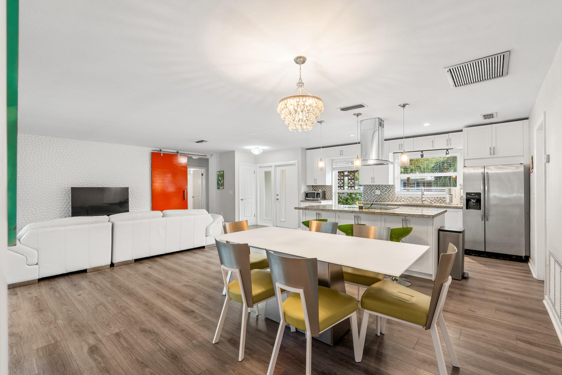 S/D OF 10-45-43, N 1/2 OF GOV LOT 2 IN - Residential