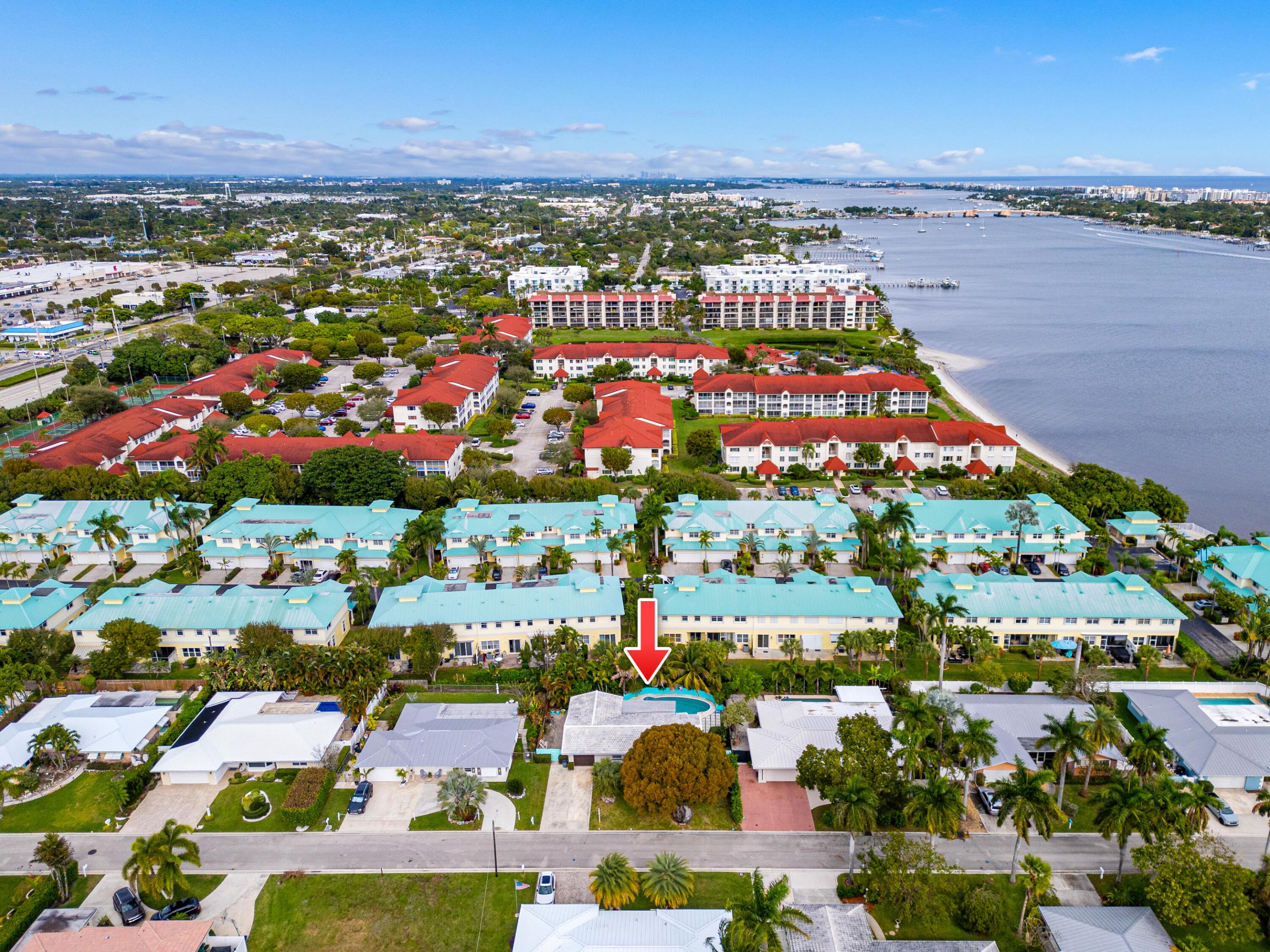 S/D OF 10-45-43, N 1/2 OF GOV LOT 2 IN - Residential