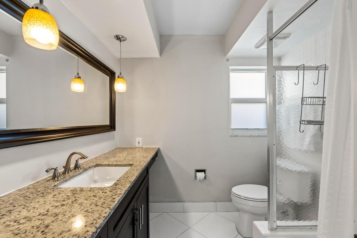 S/D OF 10-45-43, N 1/2 OF GOV LOT 2 IN - Residential