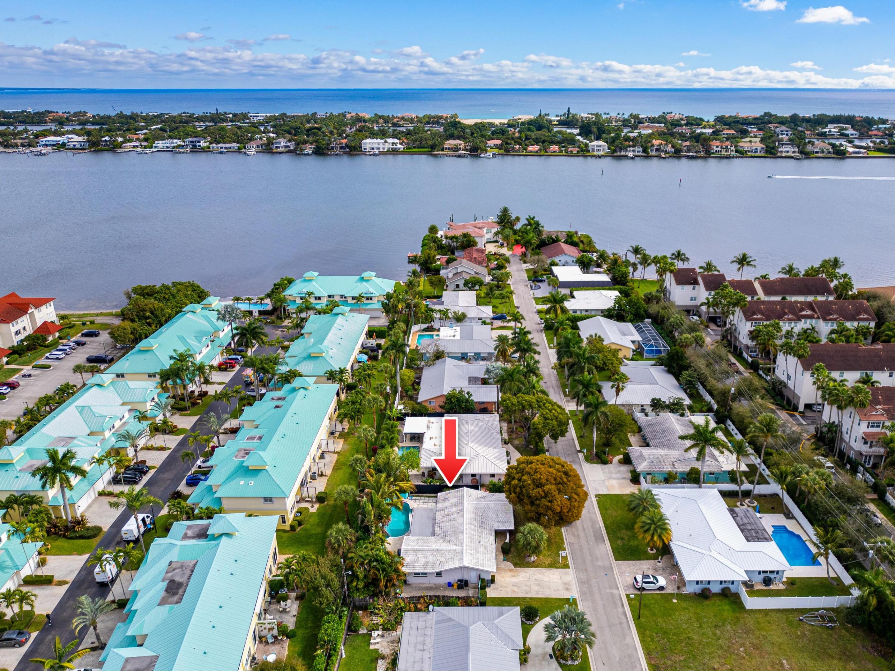 S/D OF 10-45-43, N 1/2 OF GOV LOT 2 IN - Residential