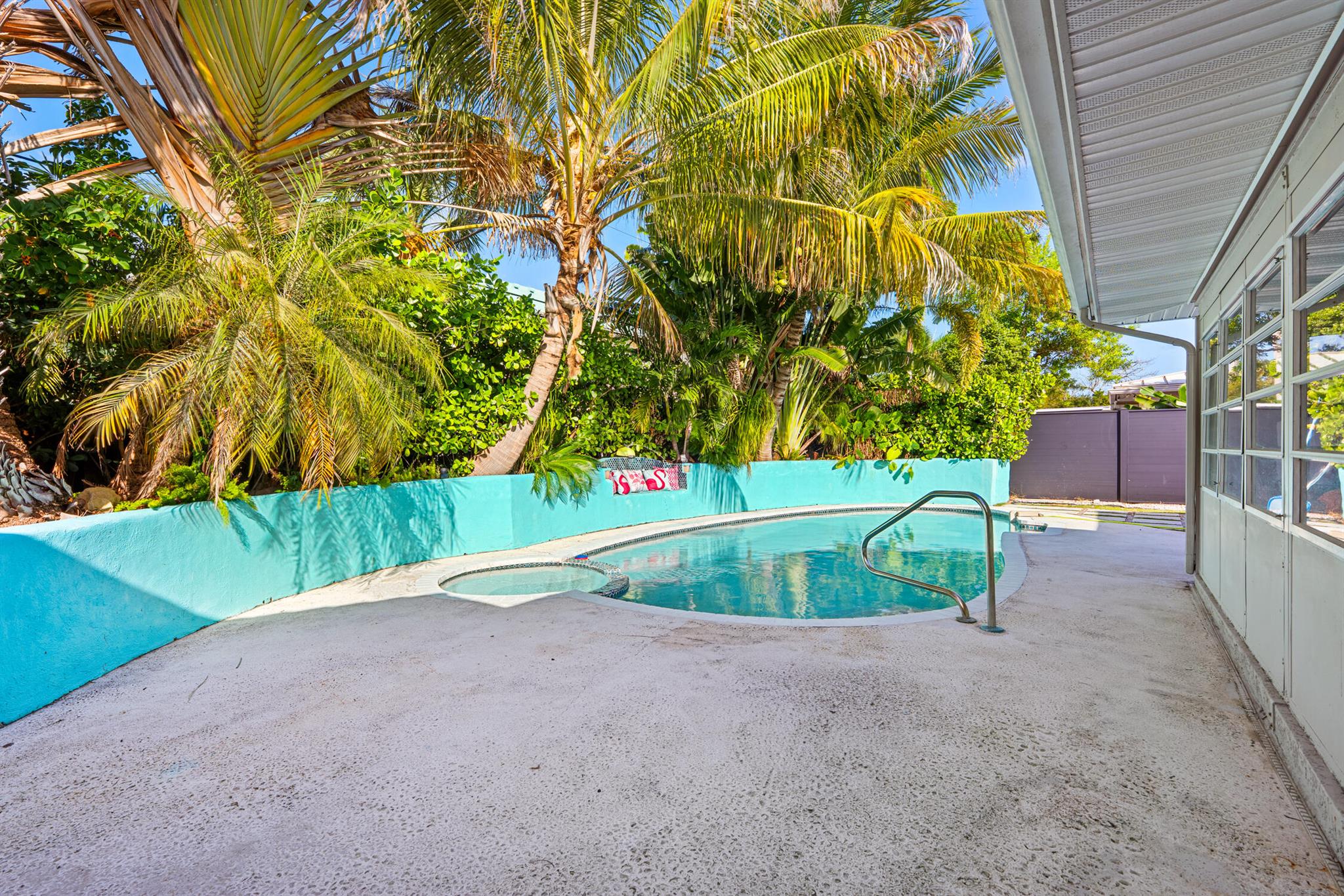 S/D OF 10-45-43, N 1/2 OF GOV LOT 2 IN - Residential