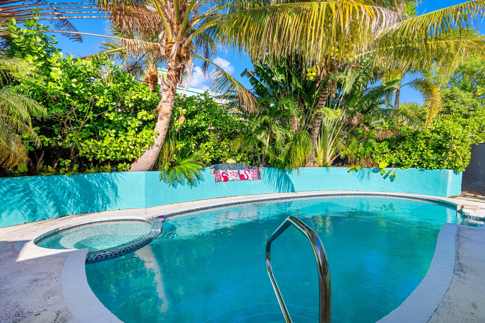 S/D OF 10-45-43, N 1/2 OF GOV LOT 2 IN - Residential