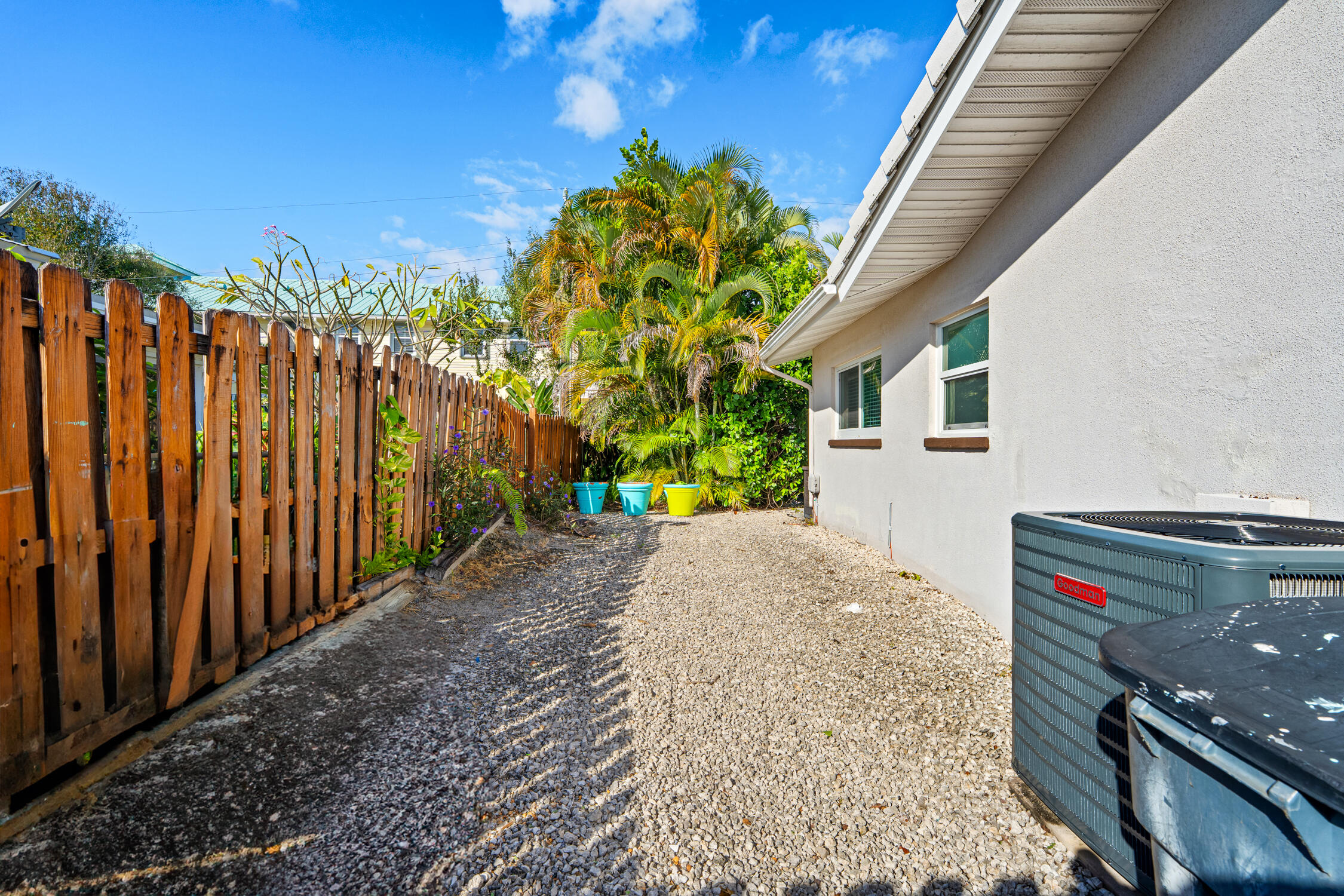 S/D OF 10-45-43, N 1/2 OF GOV LOT 2 IN - Residential