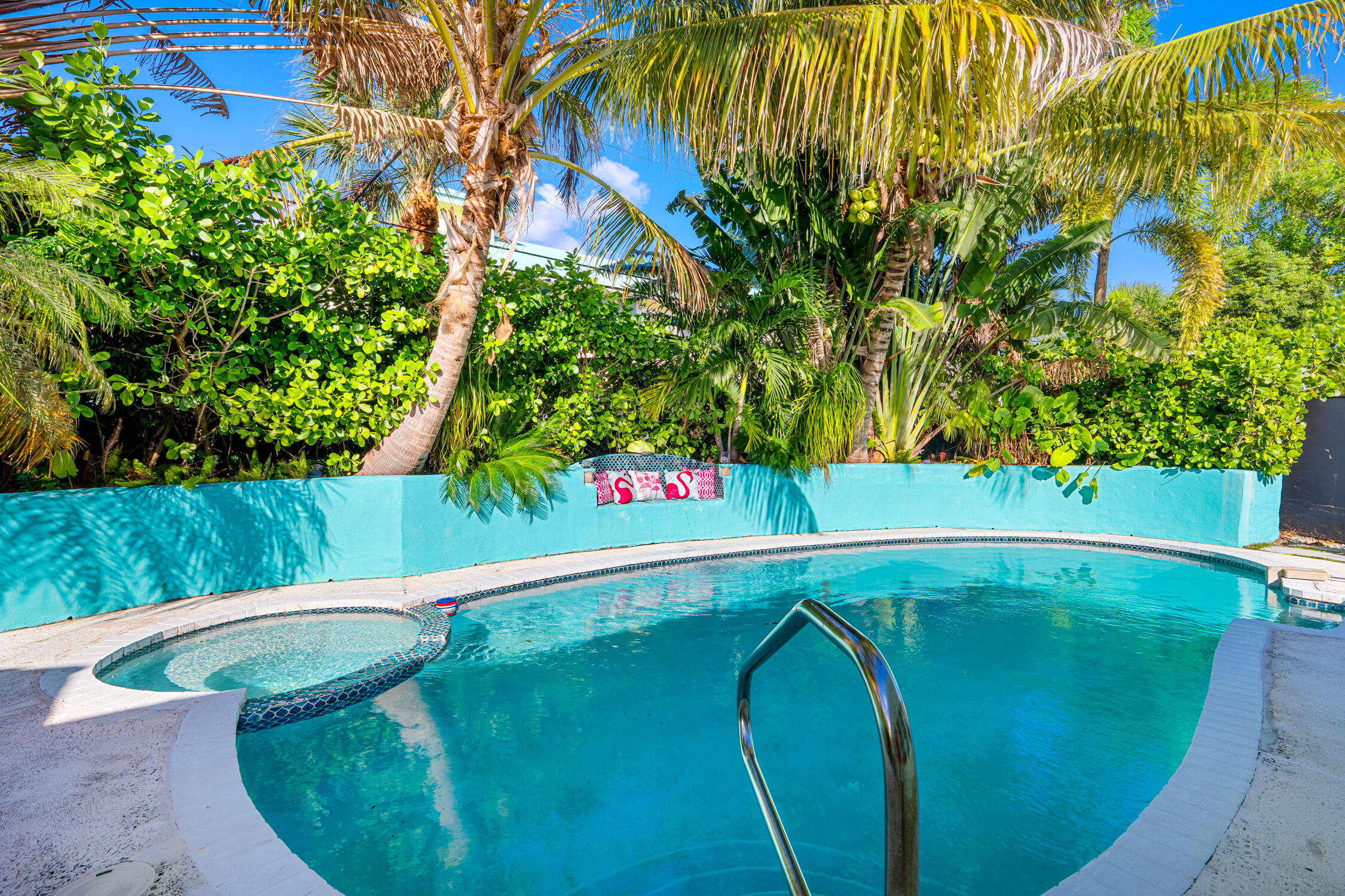 S/D OF 10-45-43, N 1/2 OF GOV LOT 2 IN - Residential