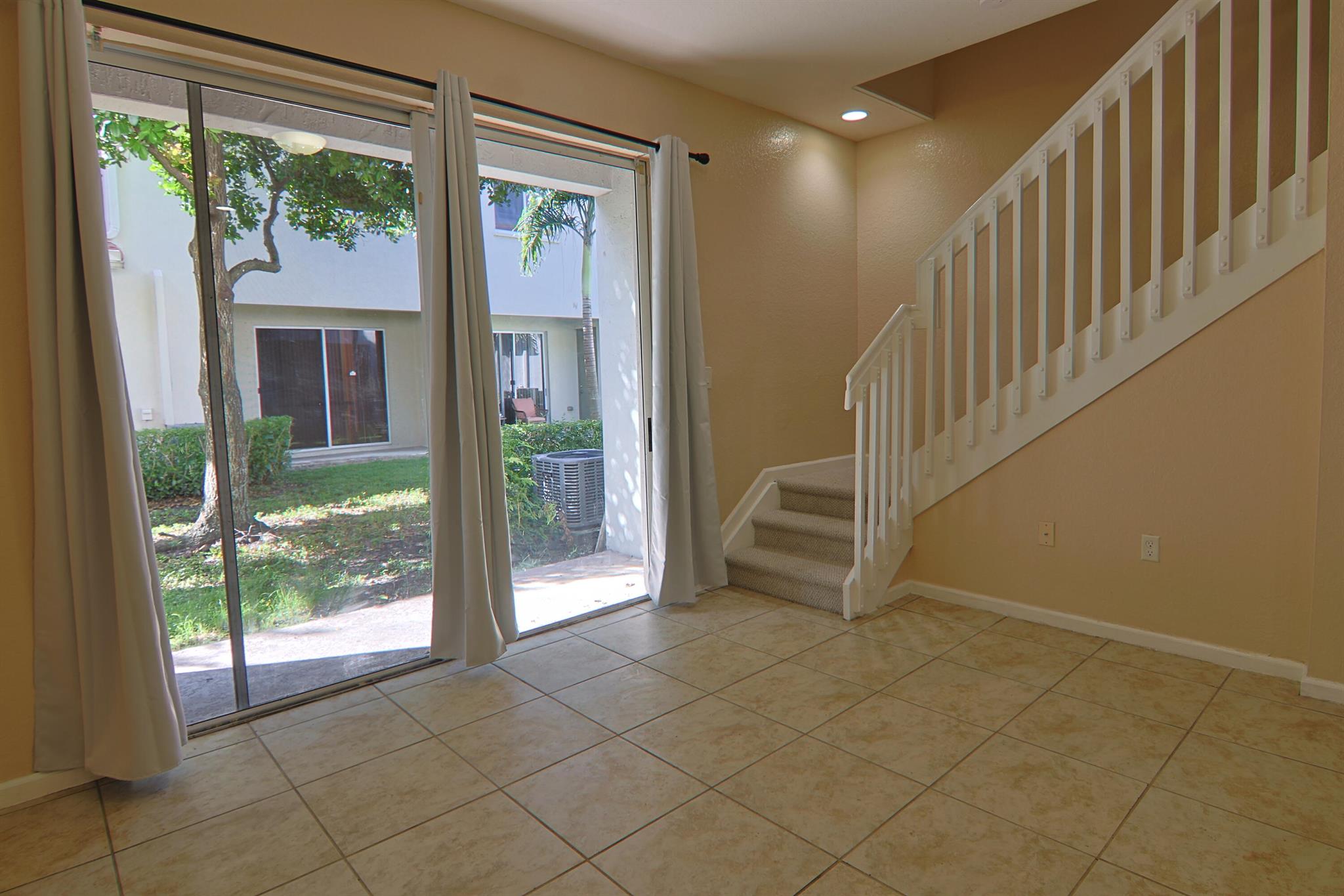 MAJORCA ISLES II CONDO - Residential Lease