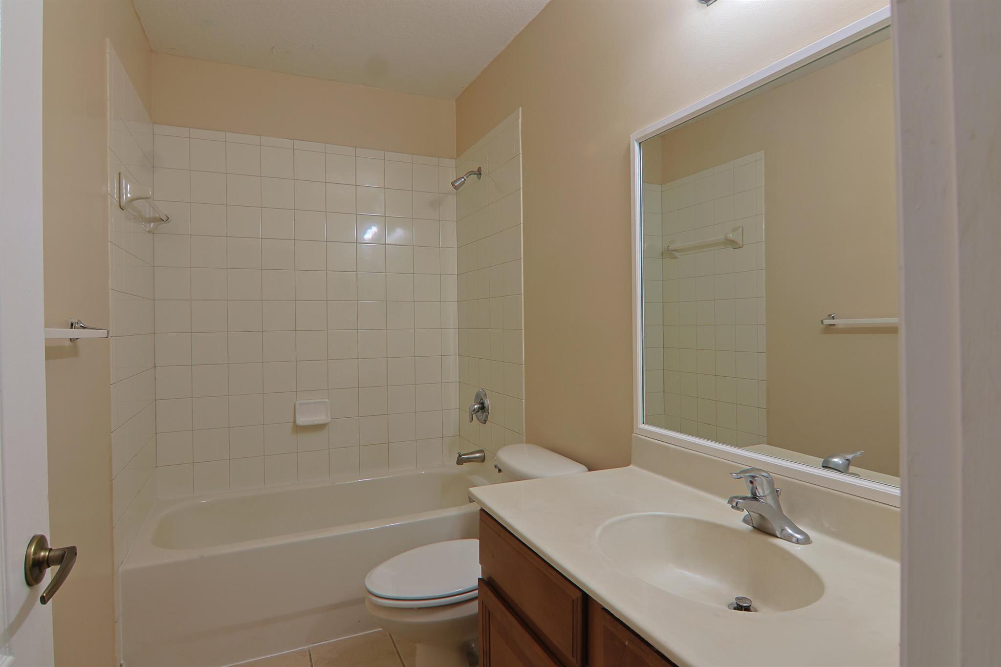 MAJORCA ISLES II CONDO - Residential Lease