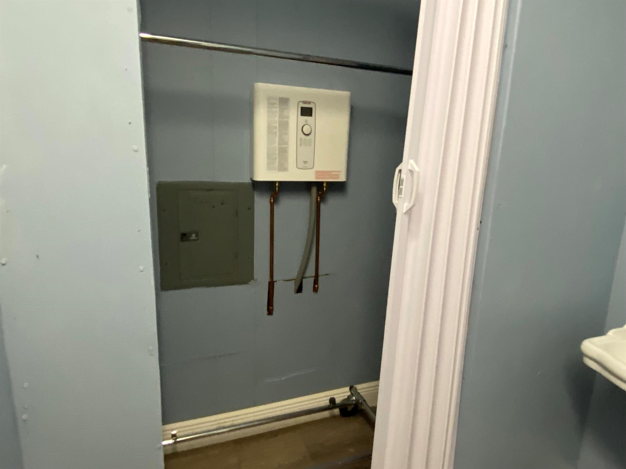 LOXAHATCHEE GROVES - Residential Lease